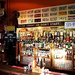 Vendégház Alfa & Whisky Pub Tábor