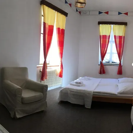 Alfa & Whisky Pub 3*