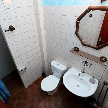 Alfa & Whisky Pub Guest house 3*