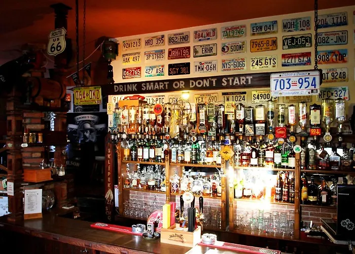 Πανσιόν Alfa & Whisky Pub Tábor