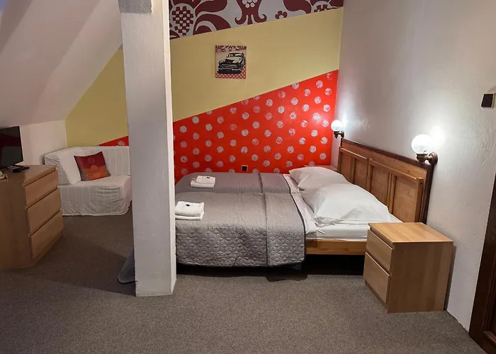 Alfa & Whisky Pub 3* Tábor