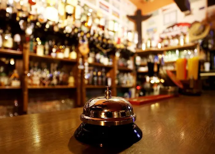 Alfa & Whisky Pub Vendégház 3*